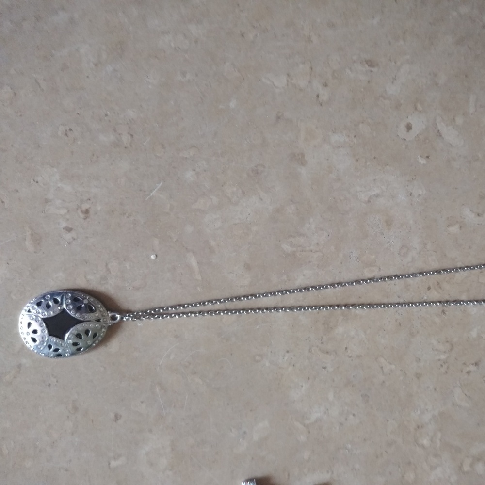 Jewelry - Picture 2 of 2